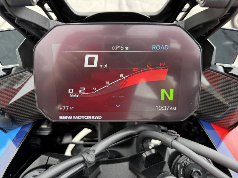 2025 BMW M 1000 XR Competition 