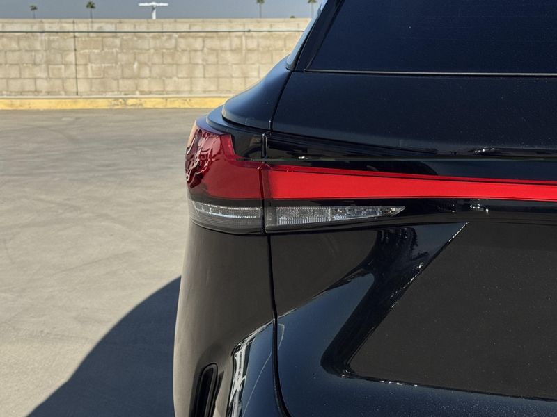 Used 2026 Lexus RX 350h PremiumImage 14