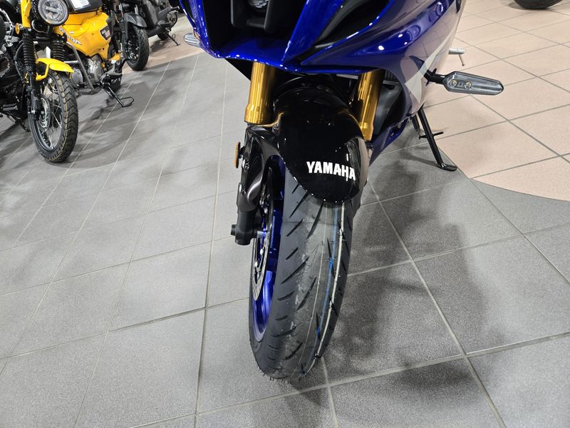 2025 Yamaha YZFR7 TEAM BLUE Image 15