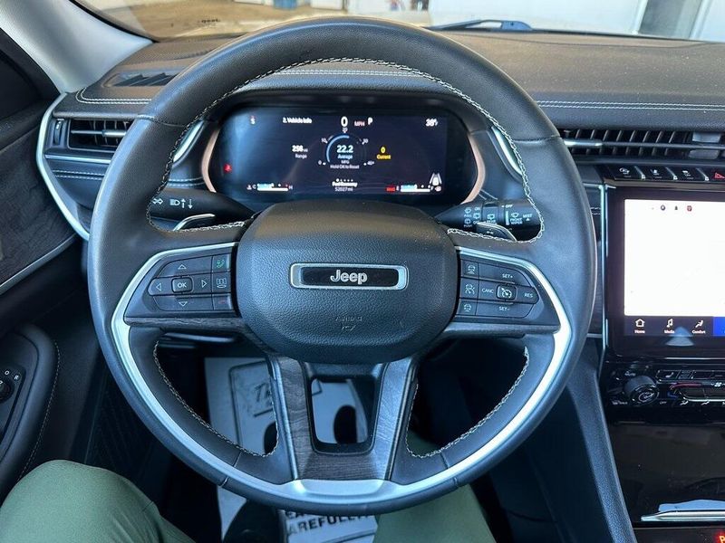 2023 Jeep Grand Cherokee LimitedImage 2