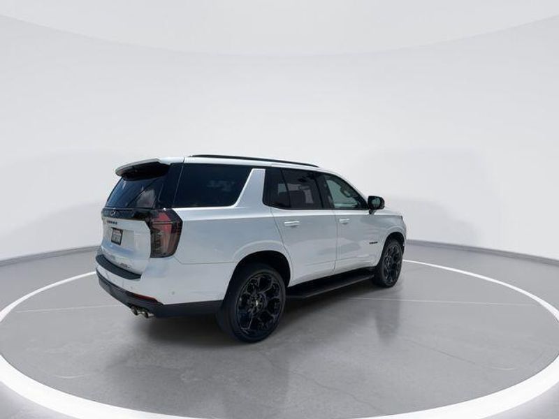Used 2025 Chevrolet Tahoe RSTImage 8