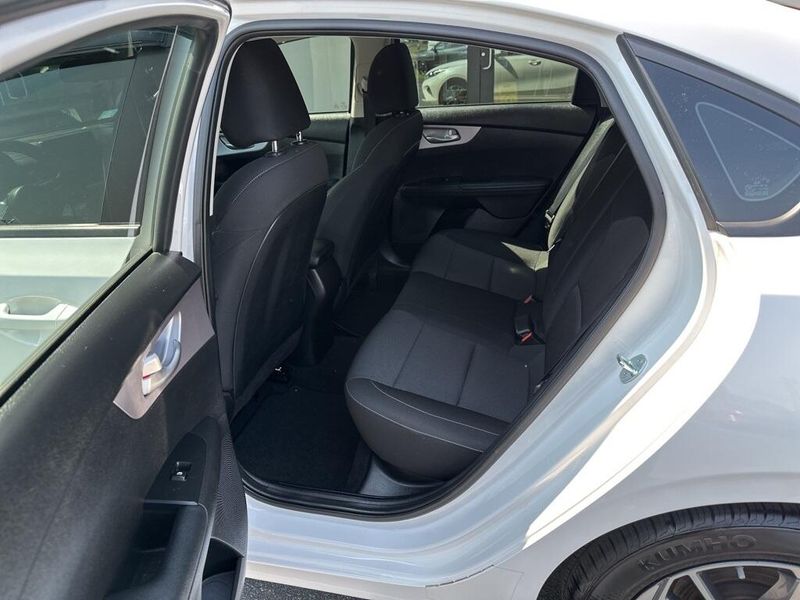 2024 Kia Forte LXSImage 22