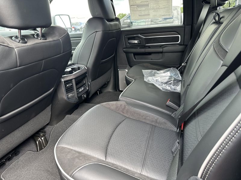 New 2025 RAM 2500 Laramie Crew Cab 4x4 6