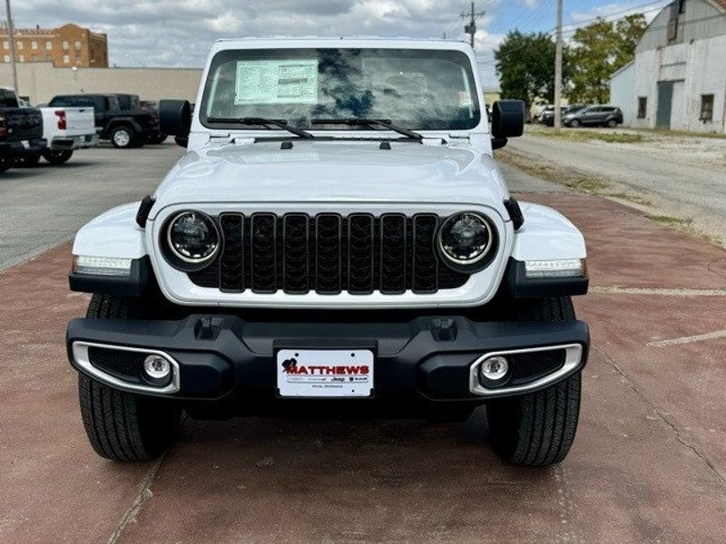 2024 Jeep Gladiator Sport S 4x4Image 2