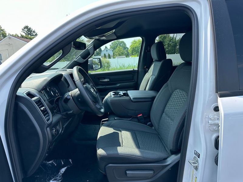 2025 RAM 1500 Tradesman Crew Cab 4x4 5