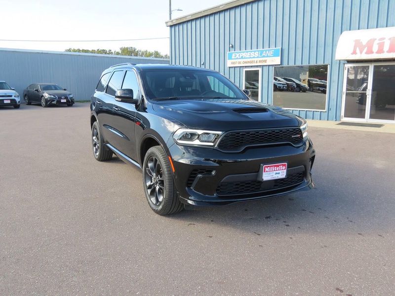 Used 2025 Dodge Durango GT Plus AWD 4dr SUVImage 4