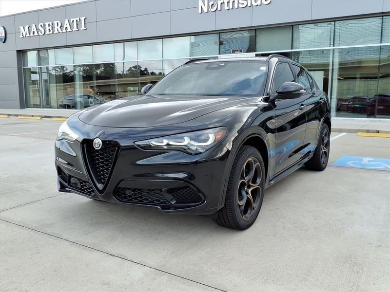 New 2025 Alfa Romeo Stelvio Intensa AwdImage 2