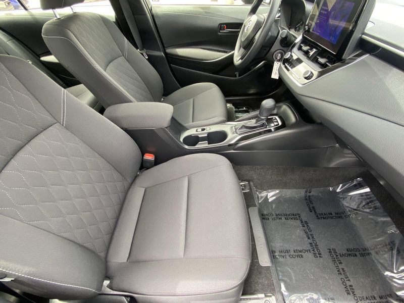 Used 2023 Toyota Corolla LEImage 10