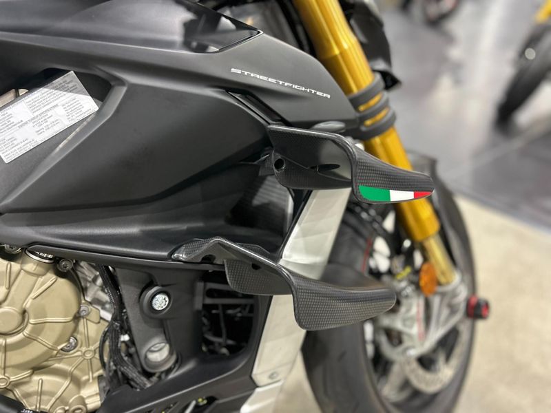 Used 2025 Ducati STREETFIGHTER V4 SP2 Image 36