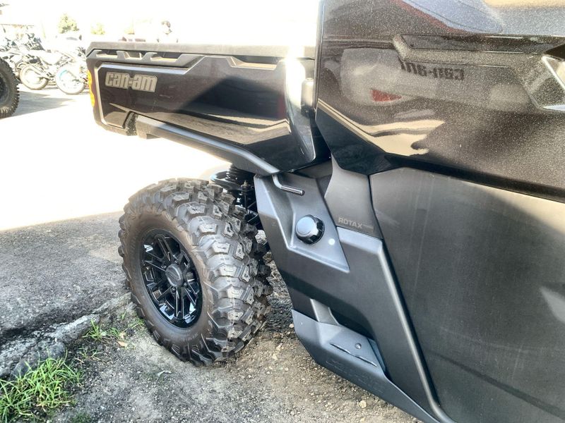 New 2025 Can-Am DEFENDER MAX LONE STAR CAB HD10 Image 12