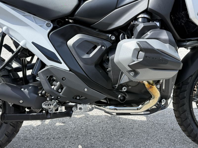 New 2025 BMW R 1300 GS 