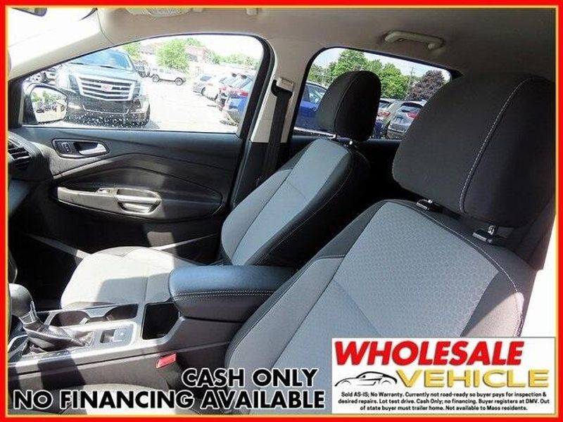 2017 Ford Escape SEImage 13