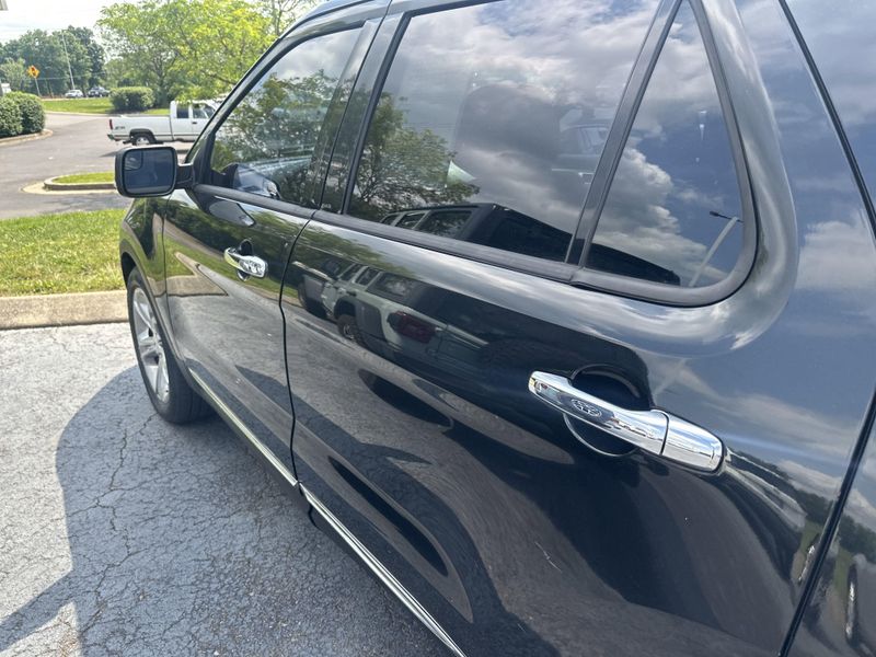 2014 Ford Explorer LimitedImage 12