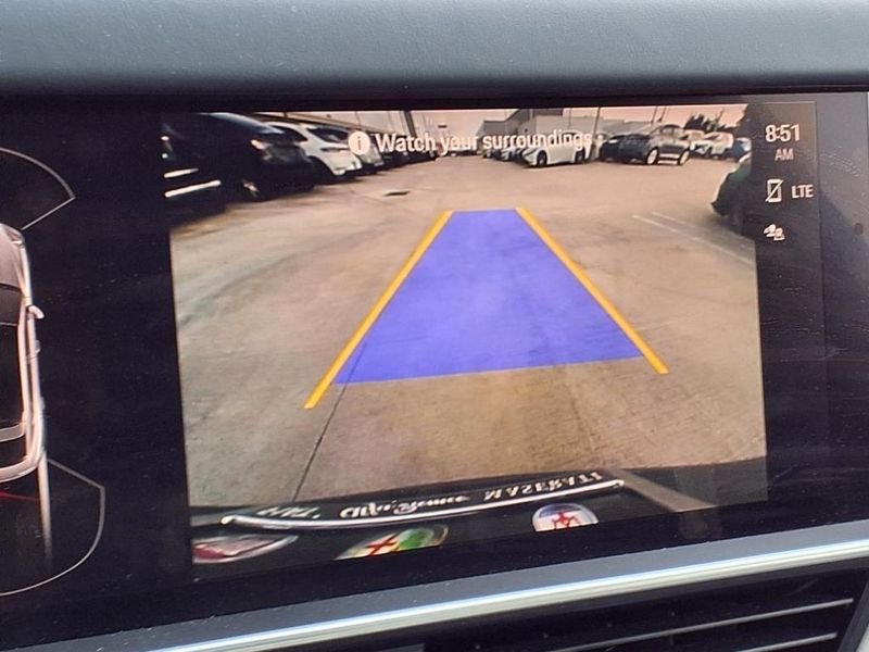 Used 2022 Porsche Cayenne Coupe BaseImage 8