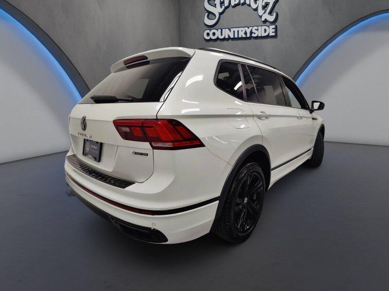 Used 2024 Volkswagen Tiguan SE R-Line Black AWD w/SunroofImage 13