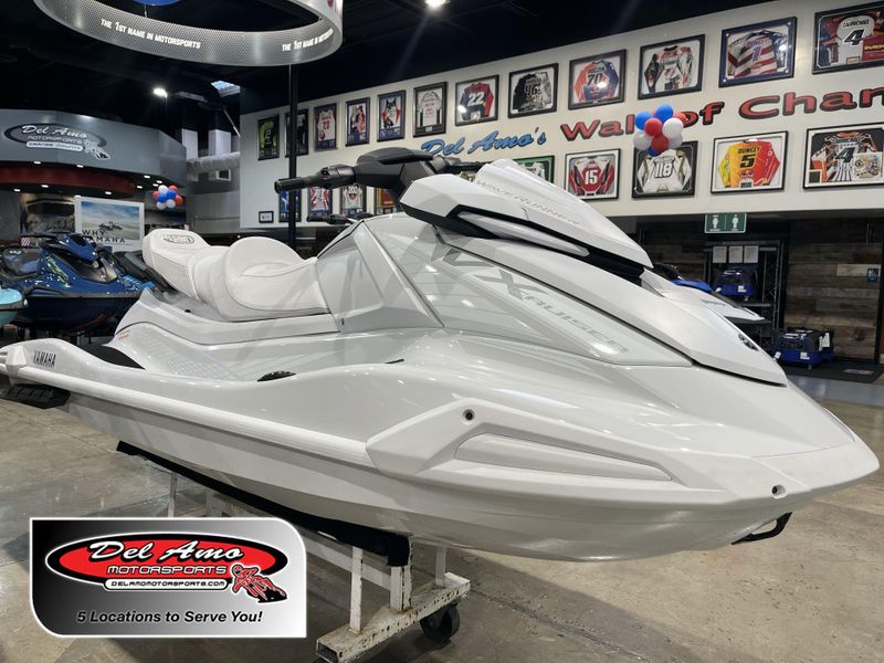 New 2025 Yamaha VX CRUISER Image 1