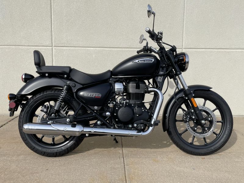 2023 Royal Enfield METEOR 350Image 2