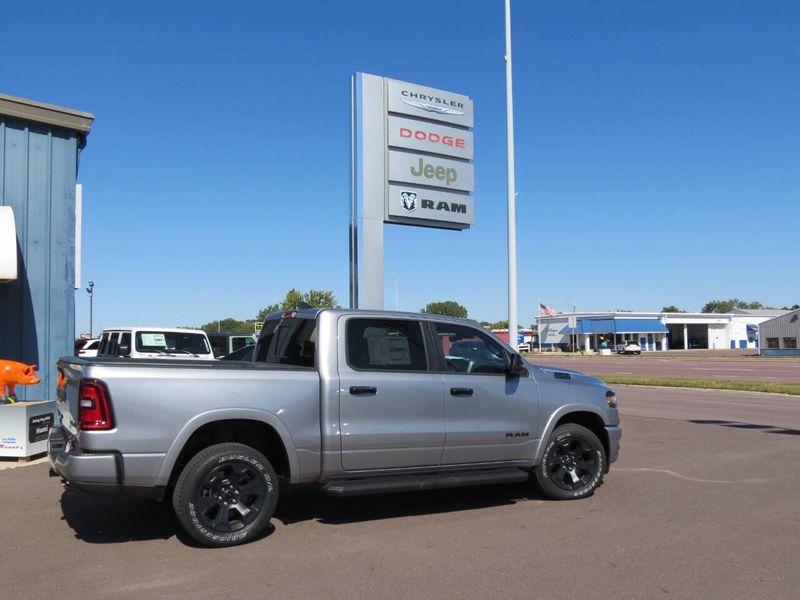 2025 RAM 1500 Big Horn Crew Cab 4x4 5