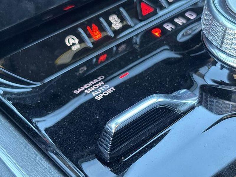 2026 Jeep Grand Wagoneer 4x4Image 23