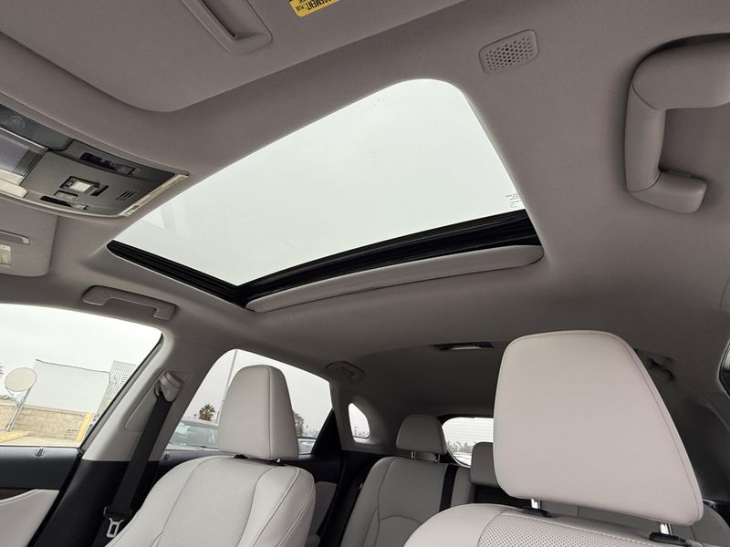2022 Lexus RX 350Image 22