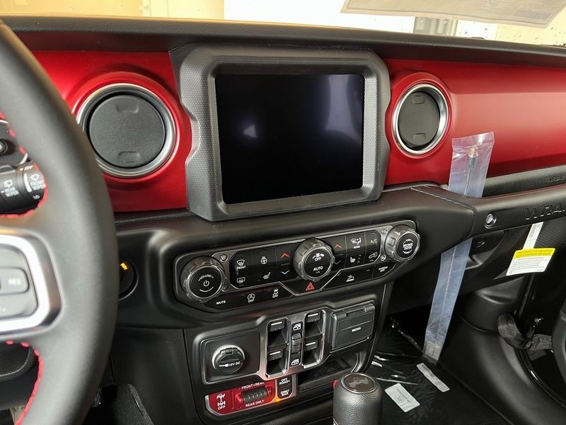 2023 Jeep Wrangler RubiconImage 3
