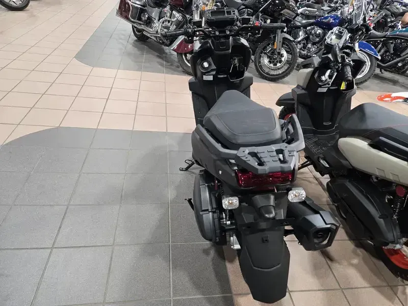 NEW 2026 YAMAHA ZUMA 125 Image 9