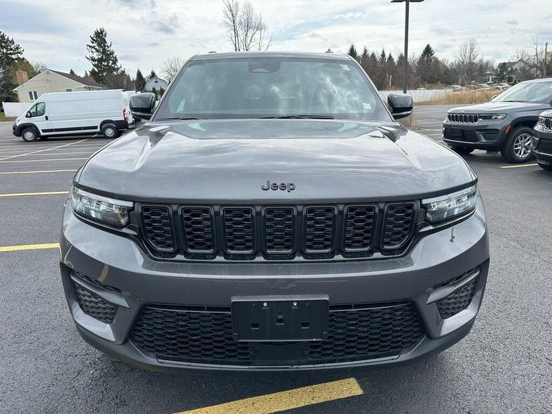 2025 Jeep Grand Cherokee Altitude X 4x4Image 6