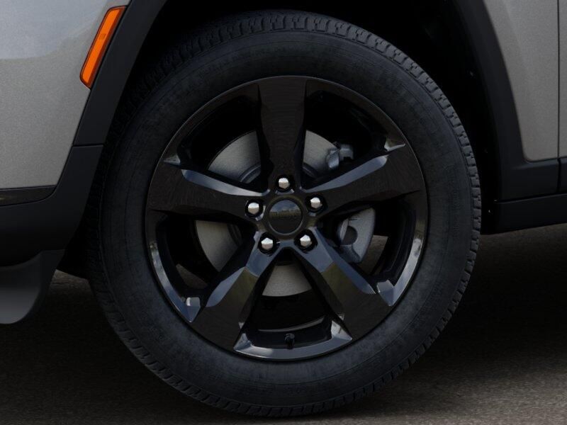 New 2025 Jeep Grand Cherokee L Altitude 4x2Image 20