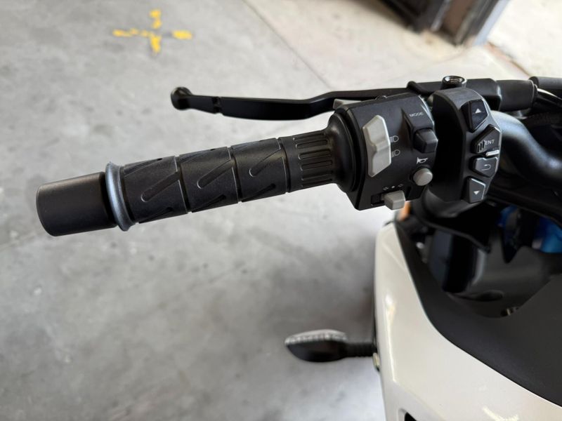 New 2025 CFMOTO 300NK Image 19