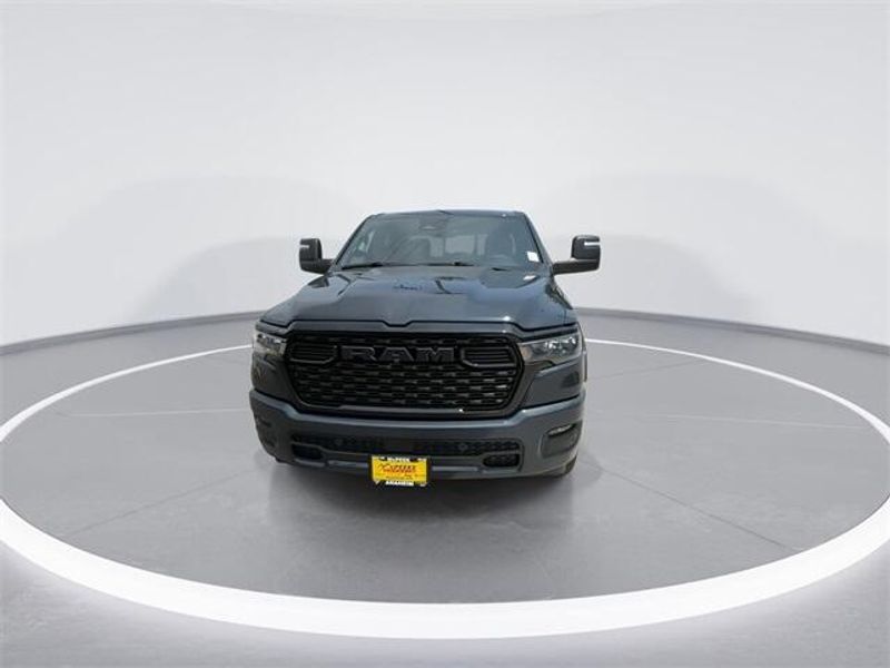 2025 RAM 1500 Big Horn Crew Cab 4x4 5