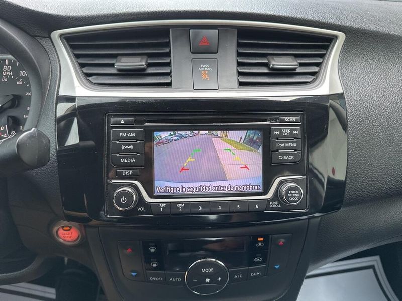 2018 Nissan Sentra SVImage 28