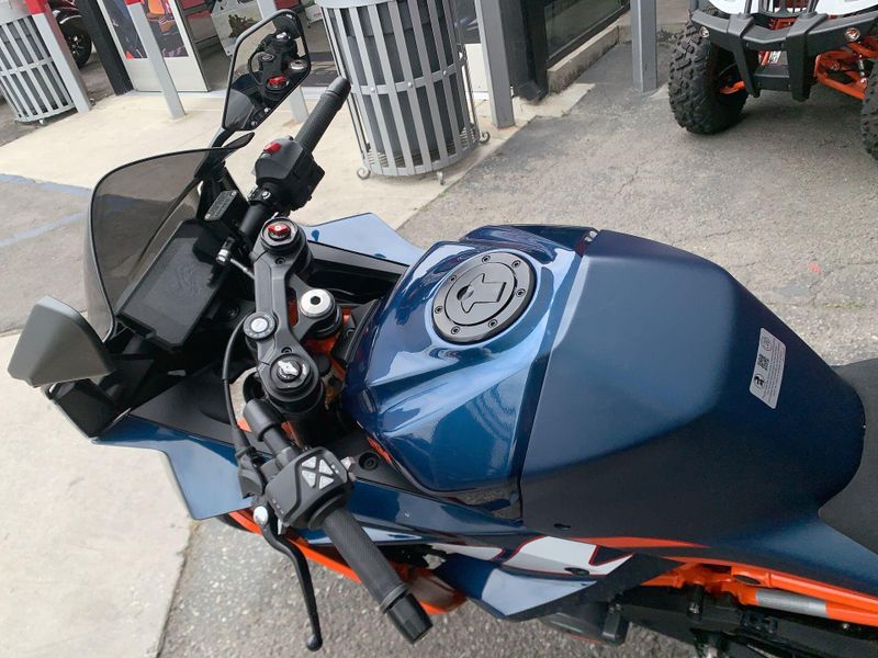 New 2024 KTM RC 390 Image 21