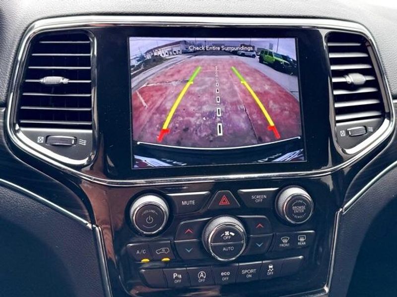 Used 2021 Jeep Grand Cherokee LimitedImage 16