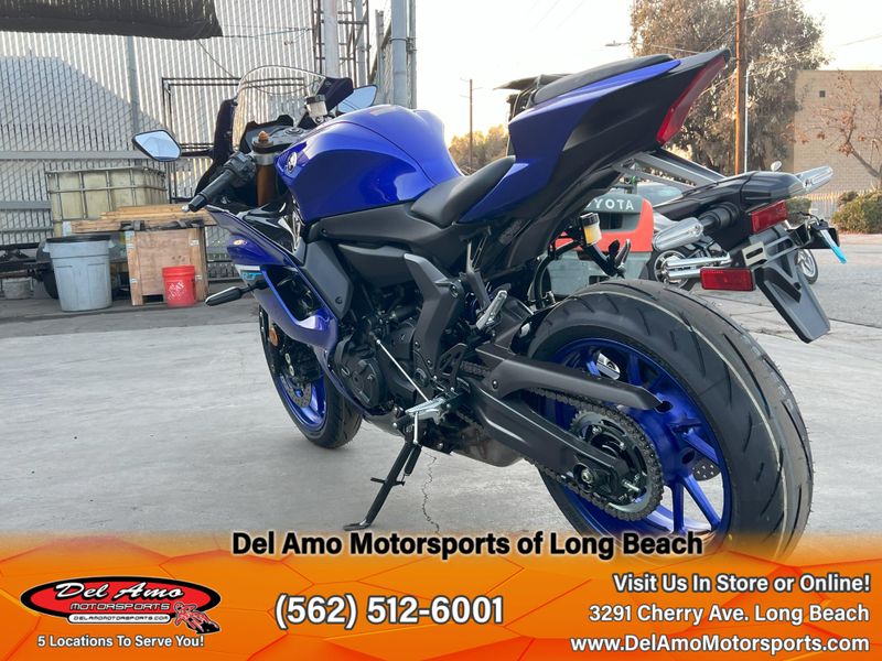 2025 Yamaha YZF-R7 Image 11