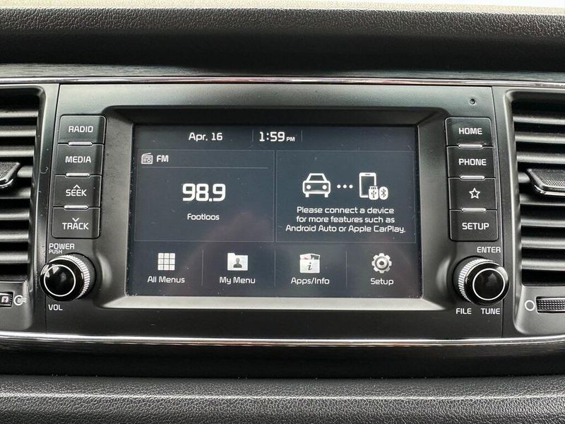 2021 Kia Sedona LXImage 4