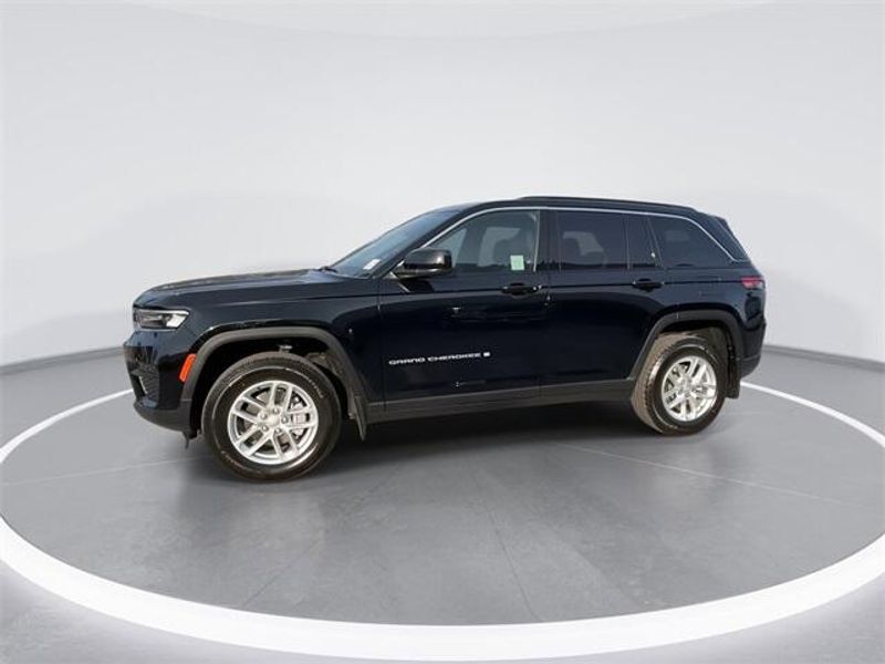 New 2025 Jeep Grand Cherokee Laredo X 4x2Image 5