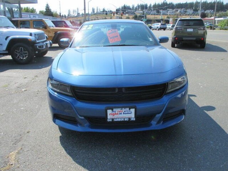Used 2022 Dodge Charger SXTImage 3