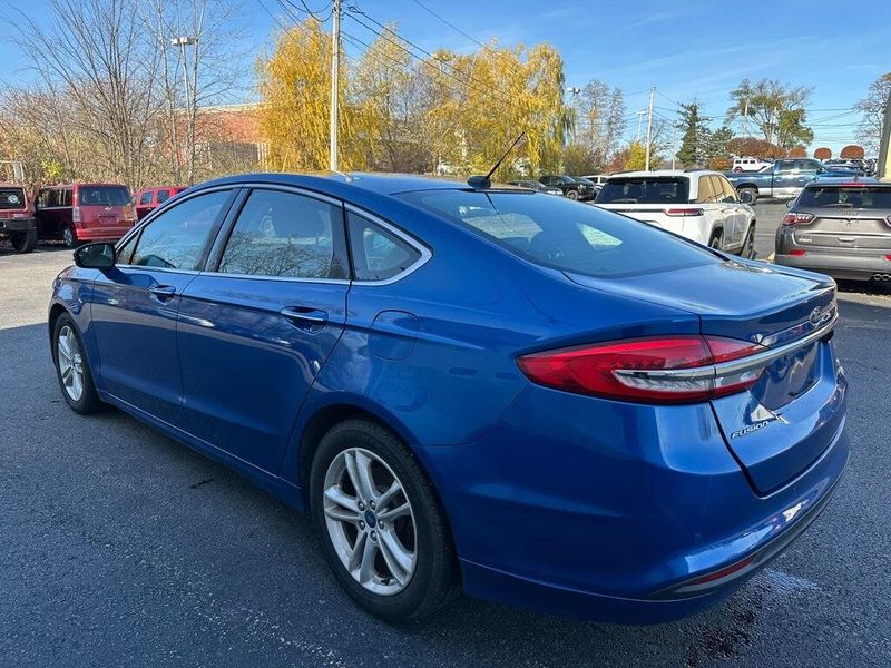 2018 Ford Fusion SEImage 15