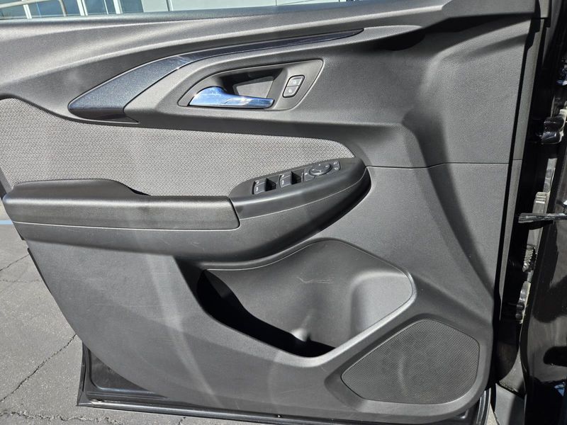 Used 2023 Chevrolet Trailblazer FWD 4dr LS