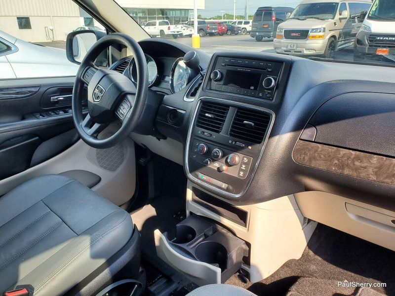 Used 2012 Dodge Grand Caravan SXTImage 29