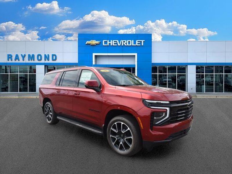 New 2026 Chevrolet Suburban RSTImage 1