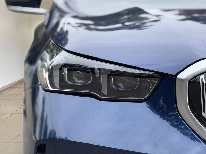 2025 BMW i5 eDrive40Image 12