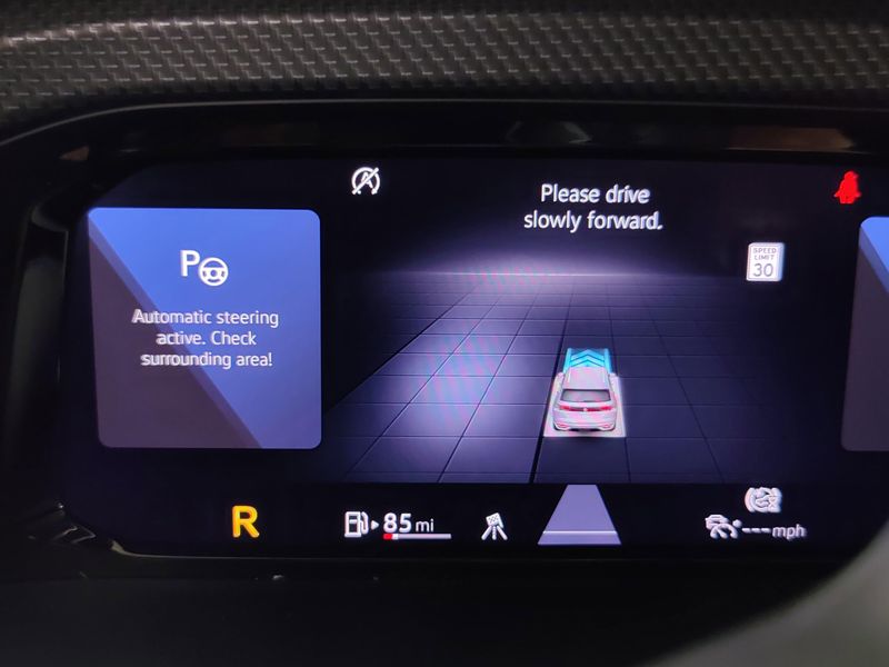 Used 2025 Volkswagen Atlas Cross Sport SEL Premium R-Line w/Sunroof/NavImage 26