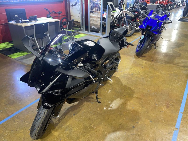 New 2027 Yamaha YZF-R9 Image 23