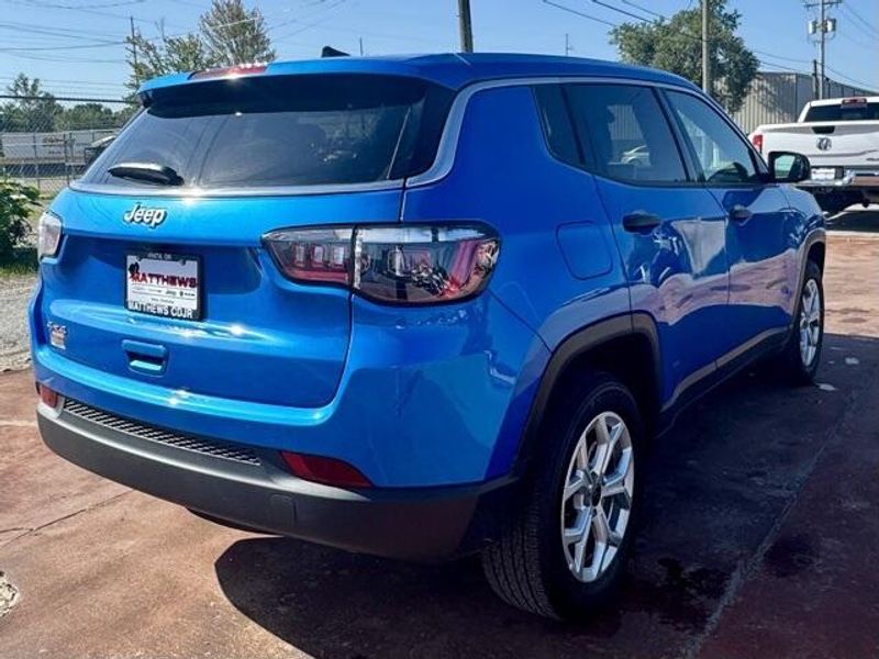 Used 2025 Jeep Compass SportImage 5
