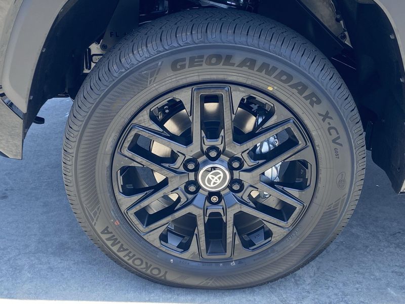 2025 Toyota Tundra LimitedImage 8