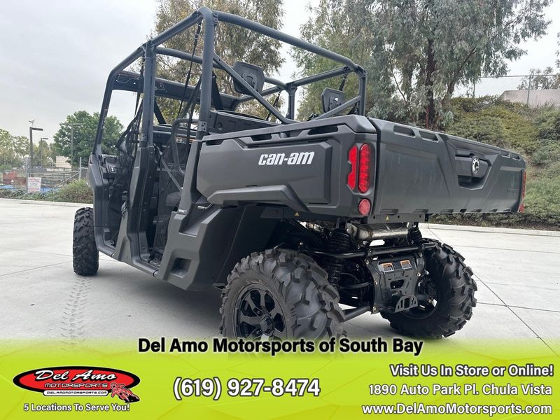 2024 Can-Am 8LRA  in a FIERY RED exterior color. Del Amo Motorsports of South Bay (619) 547-1937 delamomotorsports.com 