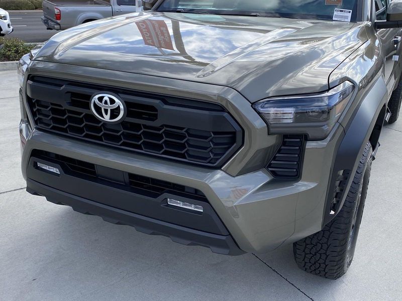 2024 Toyota Tacoma TRD Off RoadImage 7