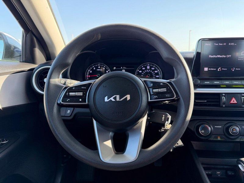 Used 2023 Kia Forte LXSImage 16