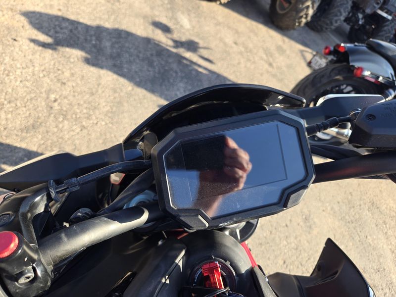 Used 2024 Kawasaki Z900 ABS Image 14